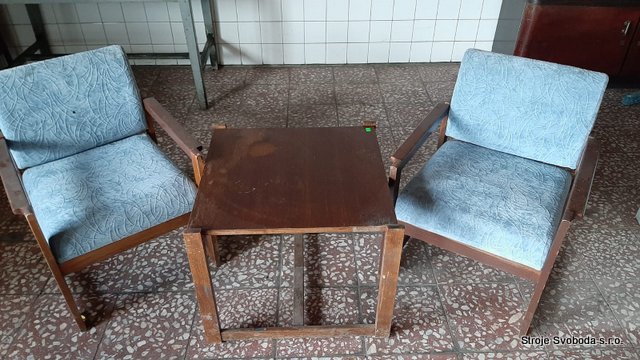 Souprava stolek a dvě křesla modrá  (Souprava stolek a dve kresla modra.jpg)